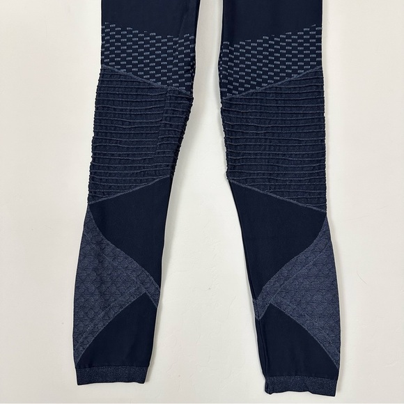 Spanx Look At Me Now Moto Seamless Leggings - Picture 7 of 13